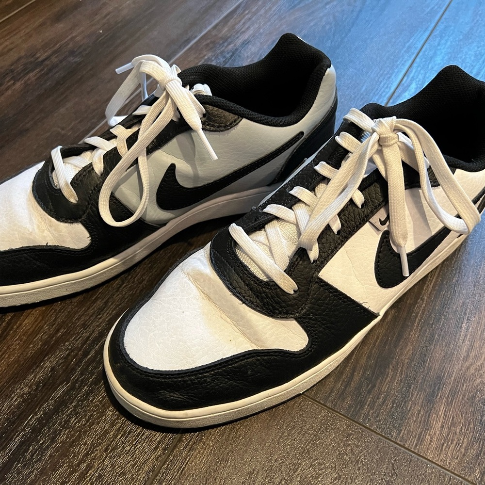 Nike Black and White Sneakers
